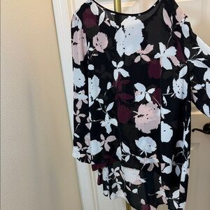 Vince Camuto Black and White Floral Blouse